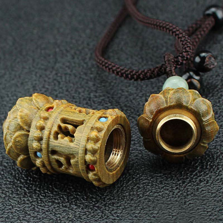 Green sandalwood and rosewood lotus pendant — view 7