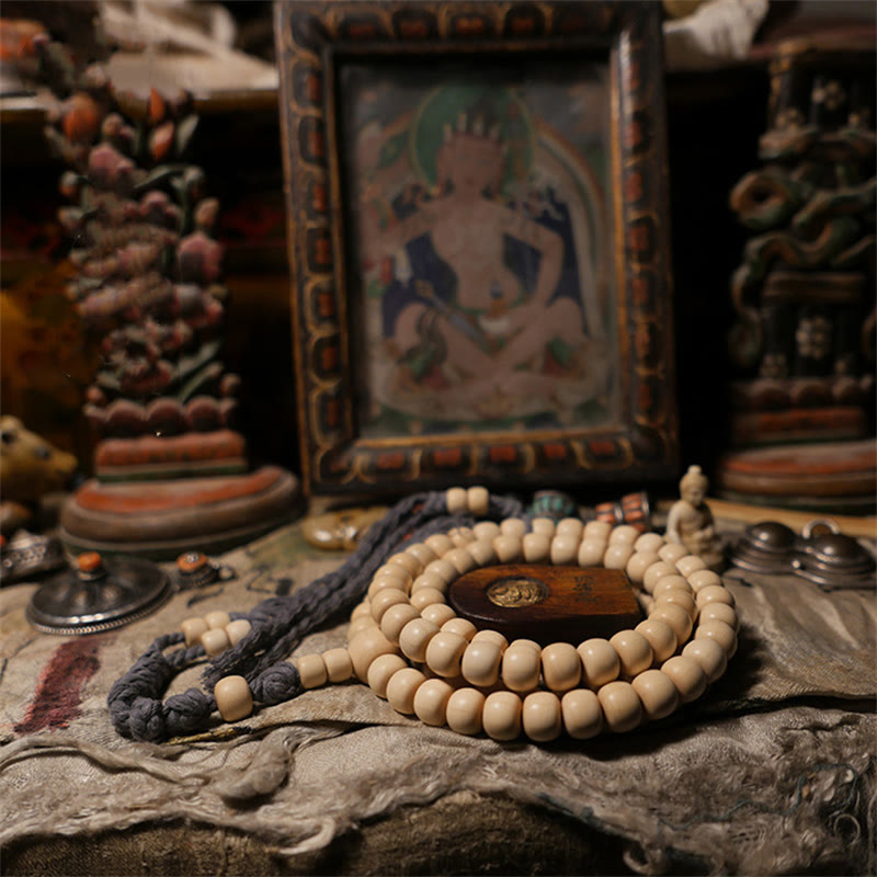 Abelia Biflora Wood Off Wrist 108-Bead Mala — main product view