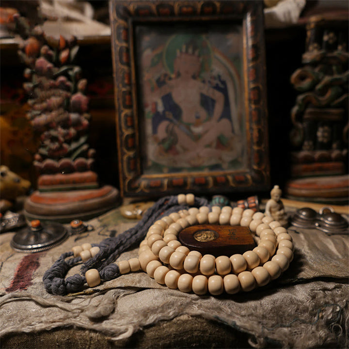 Abelia Biflora Wood Off Wrist 108-Bead Mala — main product view