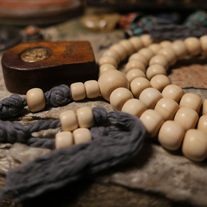 Abelia Biflora Wood Off Wrist 108-Bead Mala — product view 4
