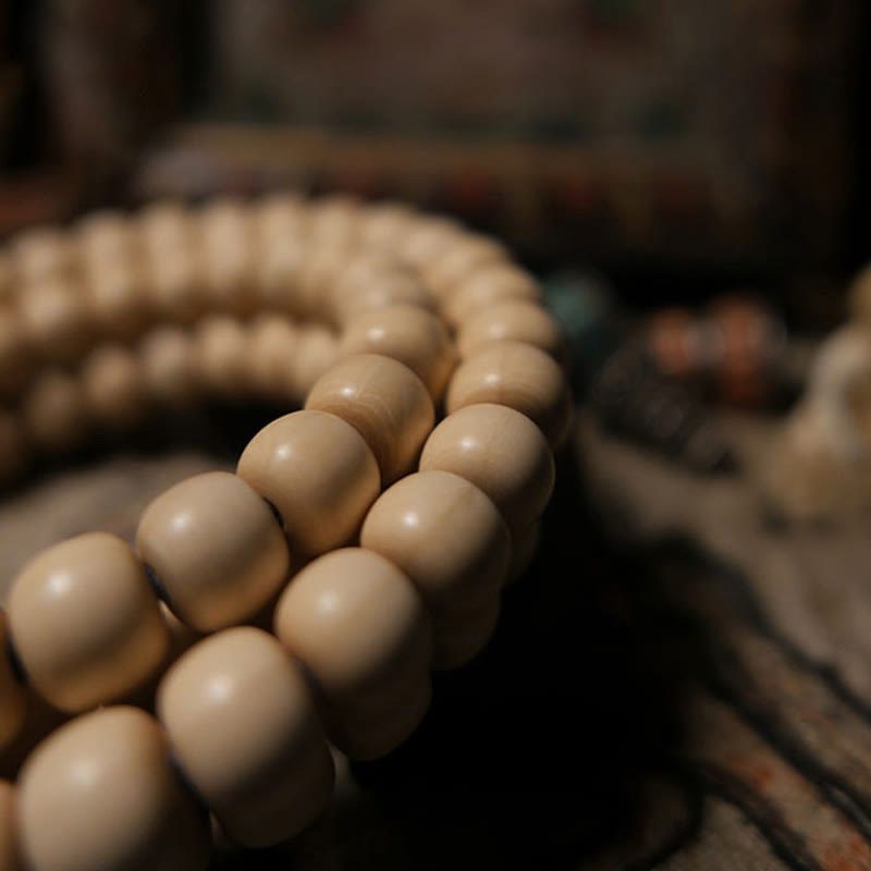 Abelia Biflora Wood Off Wrist 108-Bead Mala — product view 7
