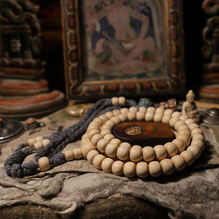 Abelia Biflora Wood Off Wrist 108-Bead Mala — product view 11