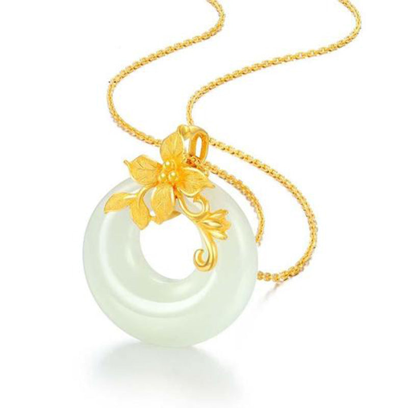 Tibetan white jade necklace — view 1