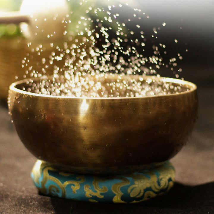 Tibetan meditation singing bowl set — view 9