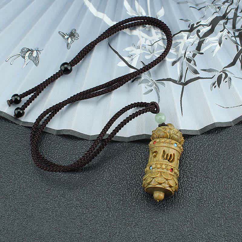 Green sandalwood and rosewood lotus pendant — view 4