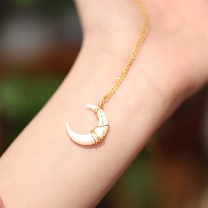 Buddha Stones Natural Tridacna Stone Crescent Moon Blessing Necklace Pendant Necklaces & Pendants BS 1