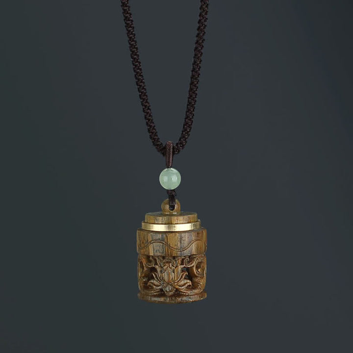 Green sandalwood and rosewood lotus pendant — view 14