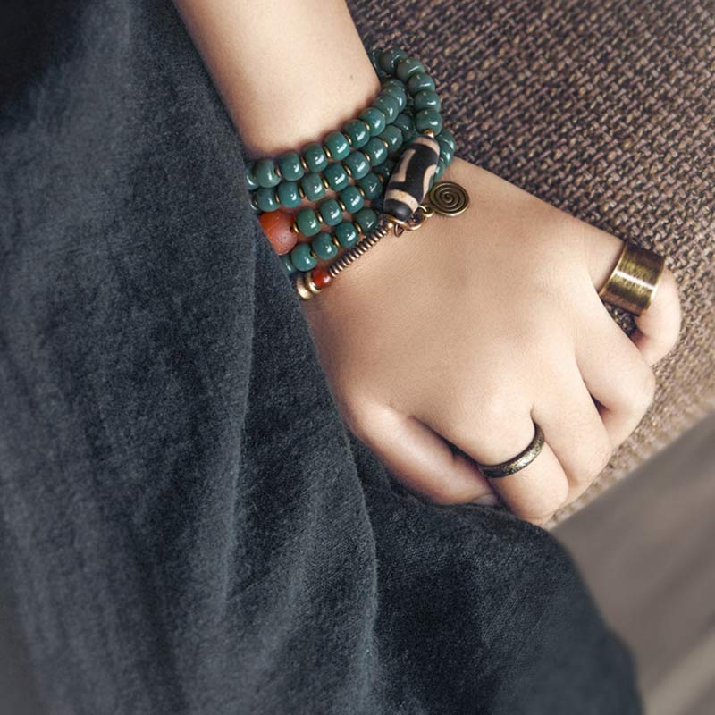 Bodhi seed and Dzi bead mala bracelet — view 4