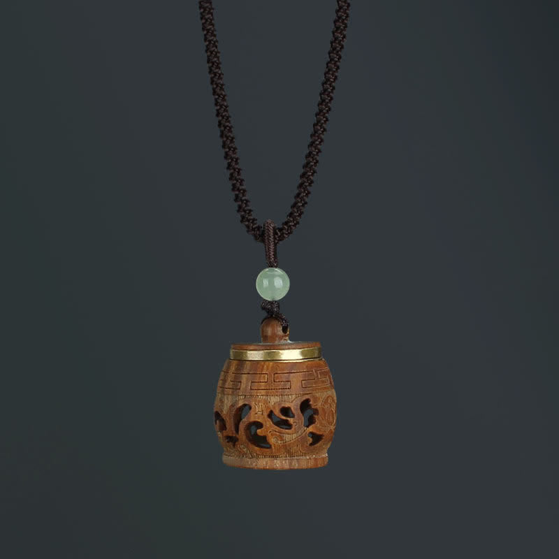 Green sandalwood and rosewood lotus pendant — view 18