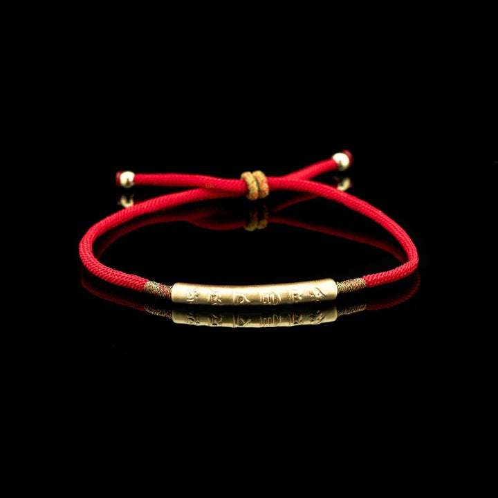Tibetisches Rotarmband – Buddhistischer Glücksbringer