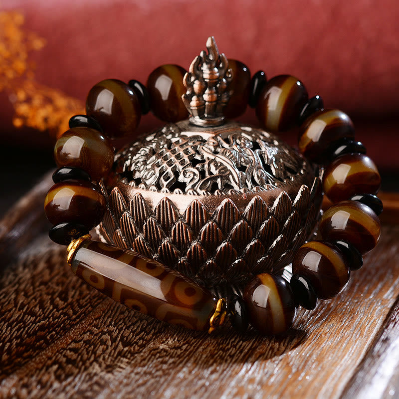 Nine-Eye Dzi bead and agate bracelet — view 3