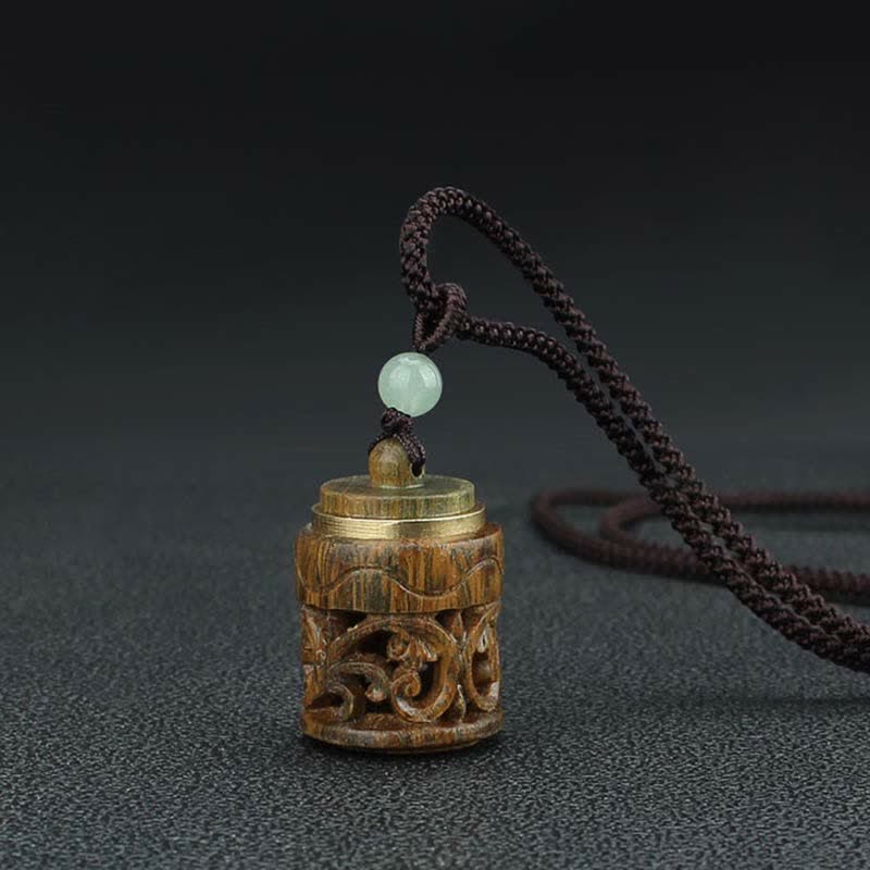 Green sandalwood and rosewood lotus pendant — view 15