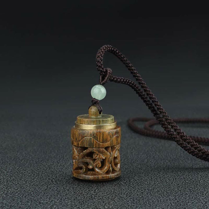 Green sandalwood and rosewood lotus pendant — view 15