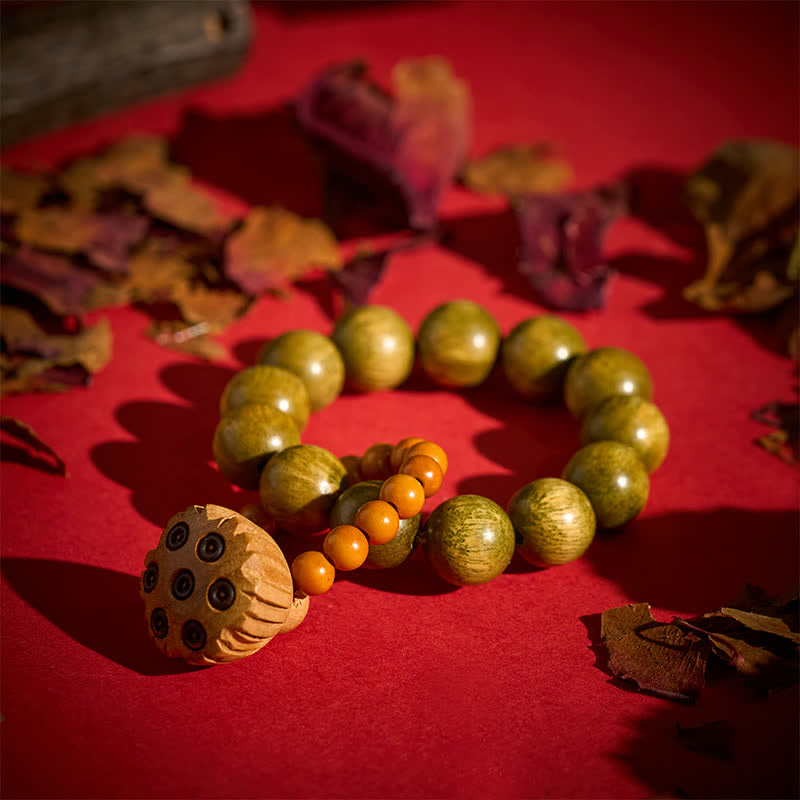 Green Sandalwood Lotus Pod Beads Tactile Meditation Beads — product view 4