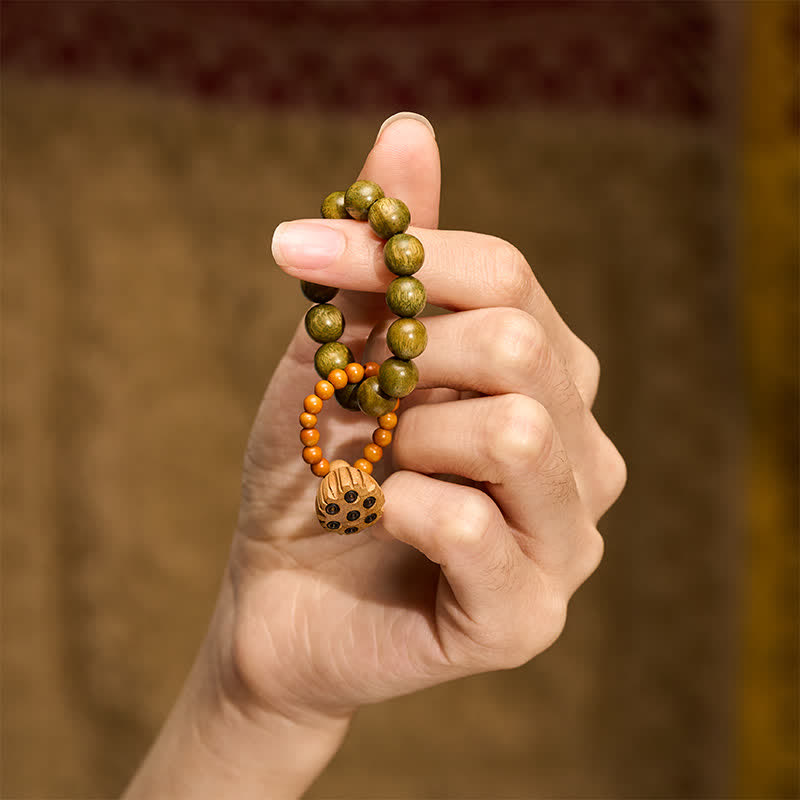Green Sandalwood Lotus Pod Beads Tactile Meditation Beads — product view 5