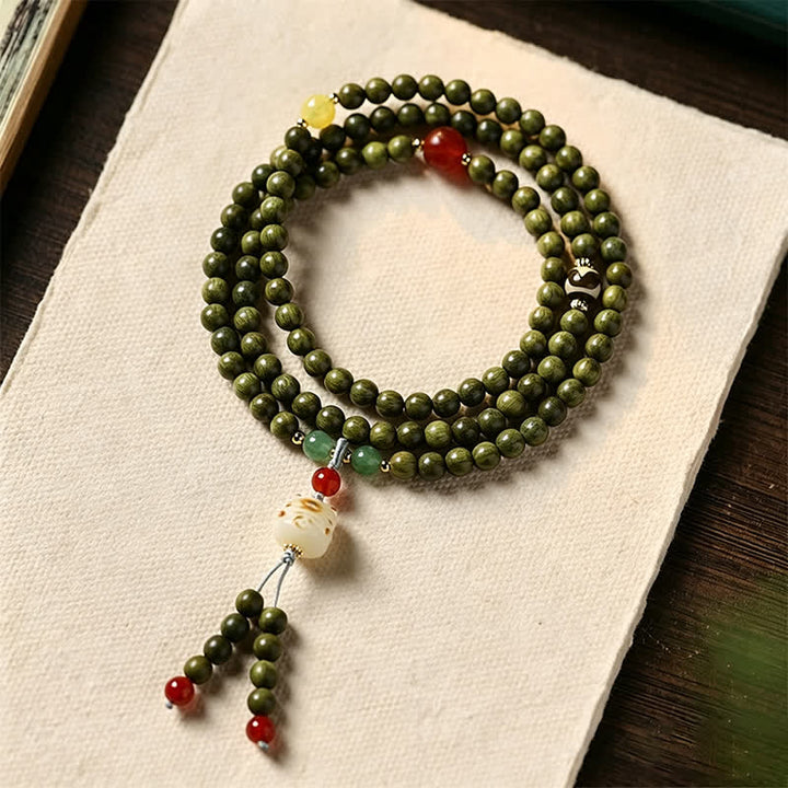 Green Sandalwood Hand-Woven Cat Retro Ethnic Wrist Mala — main product view