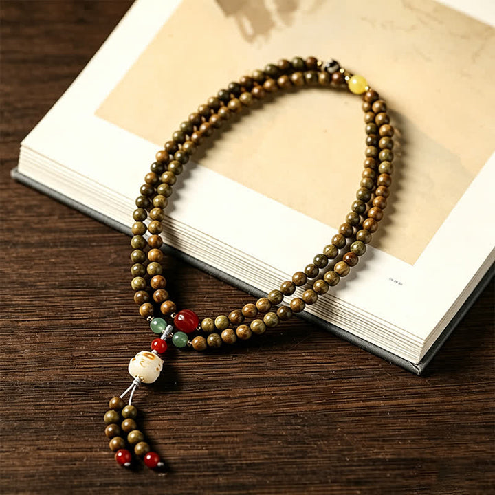 Green Sandalwood Hand-Woven Cat Retro Ethnic Wrist Mala — product view 3
