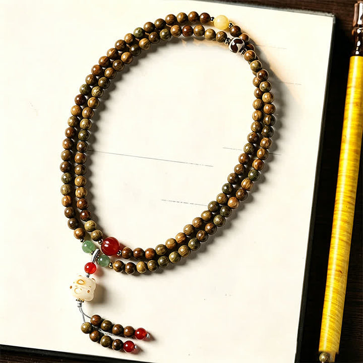 Green Sandalwood Hand-Woven Cat Retro Ethnic Wrist Mala — product view 4