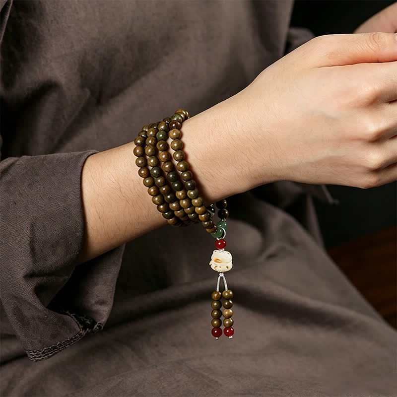 Green Sandalwood Hand-Woven Cat Retro Ethnic Wrist Mala — product view 9