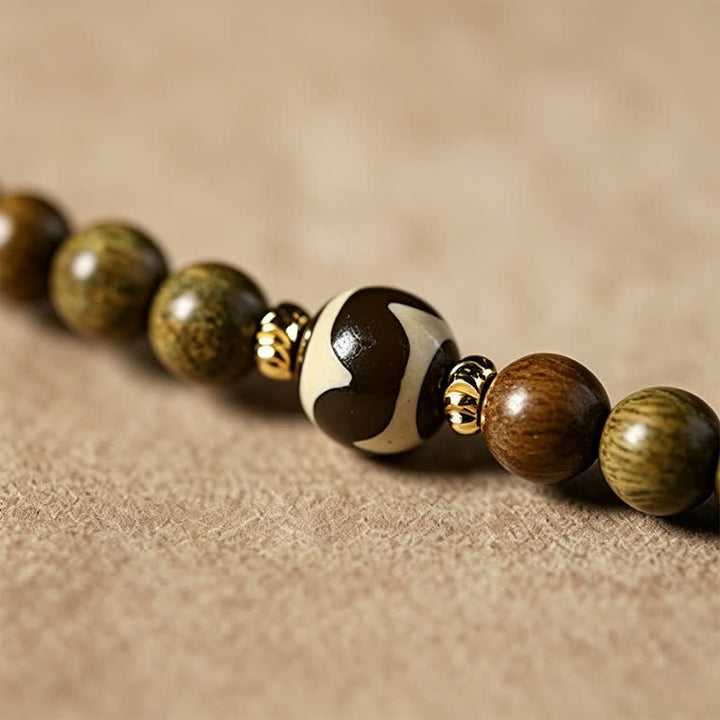 Green Sandalwood Hand-Woven Cat Retro Ethnic Wrist Mala — product view 14