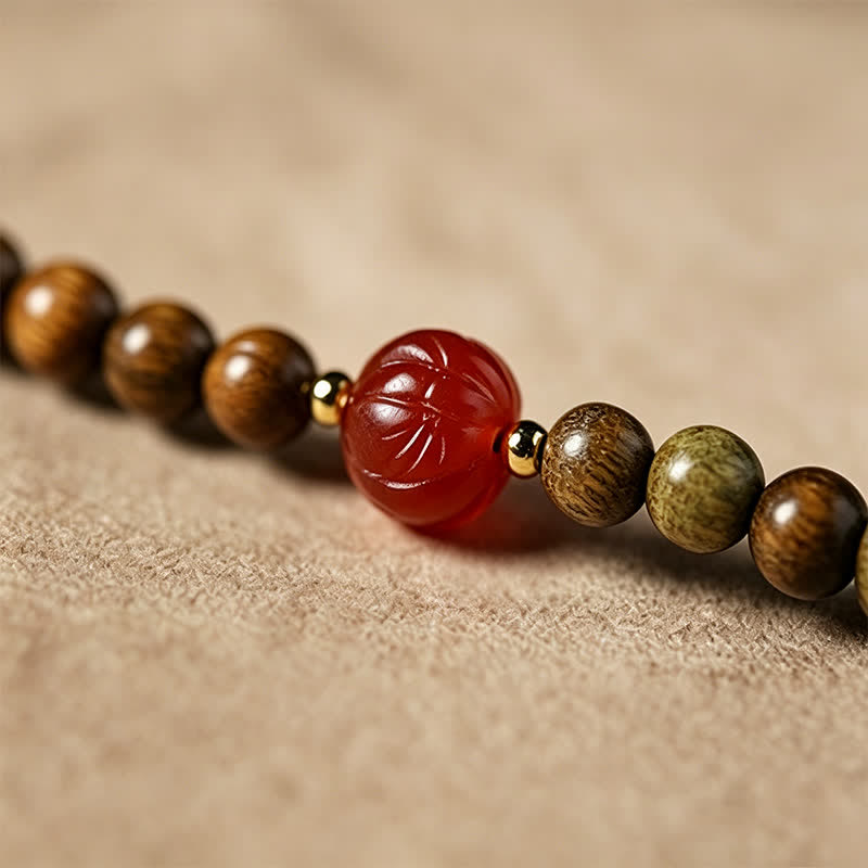 Green Sandalwood Hand-Woven Cat Retro Ethnic Wrist Mala — product view 16