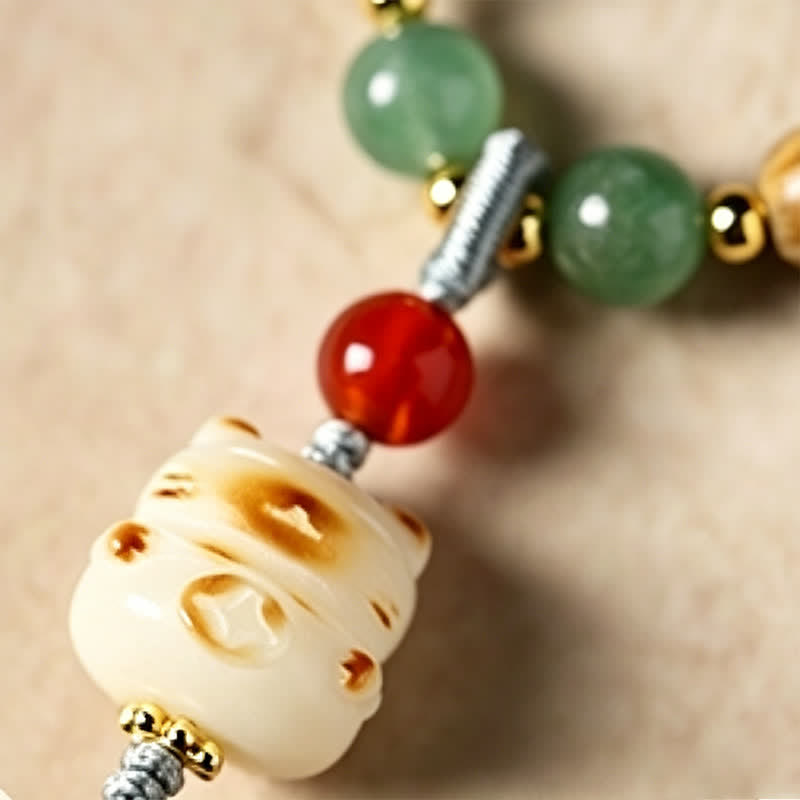 Green Sandalwood Hand-Woven Cat Retro Ethnic Wrist Mala — product view 17