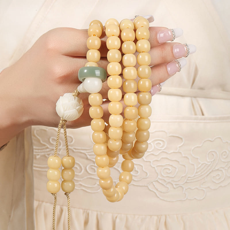 Bodhi Seed Lotus Dzi Bead Mala Bracelet — product view 2