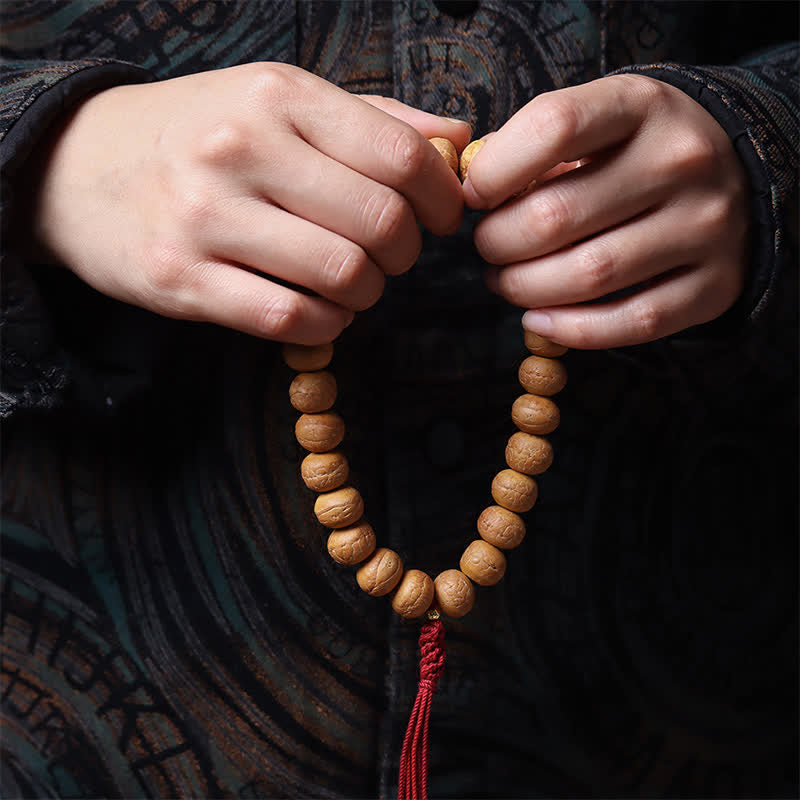 Phoenix Eye Bodhi Tibetan Engraved Wrist Mala — product view 3