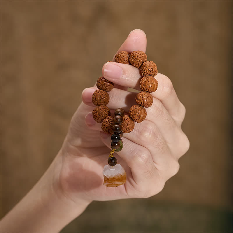 Vajra Seed Charcoal-Grilled Bodhi Lion Pendant Tactile Meditation Beads — product view 4